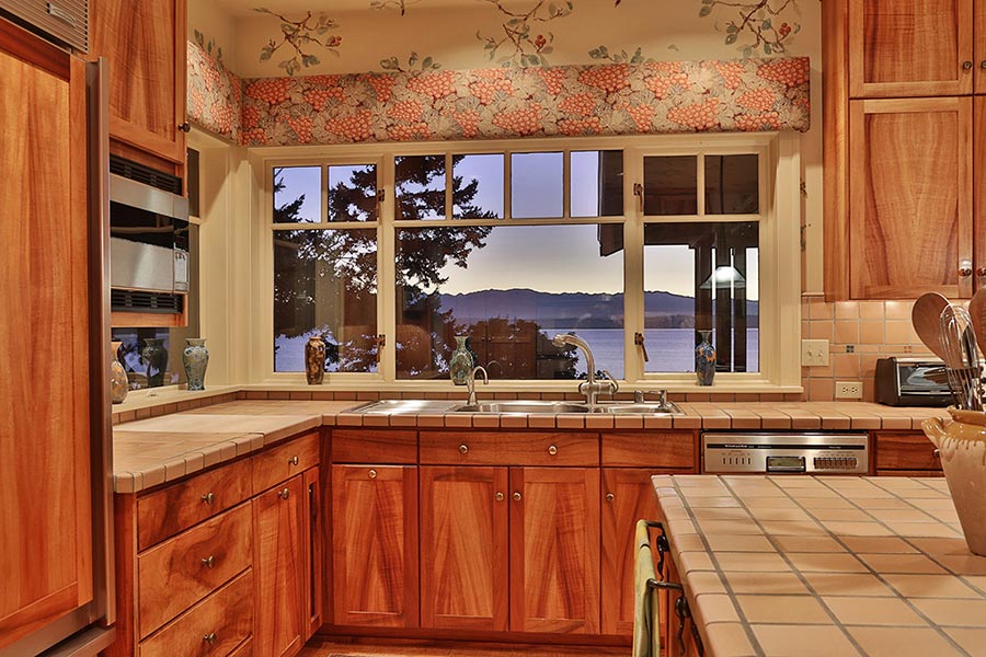 Custom Kitchen Cabinets on Whidbey Island